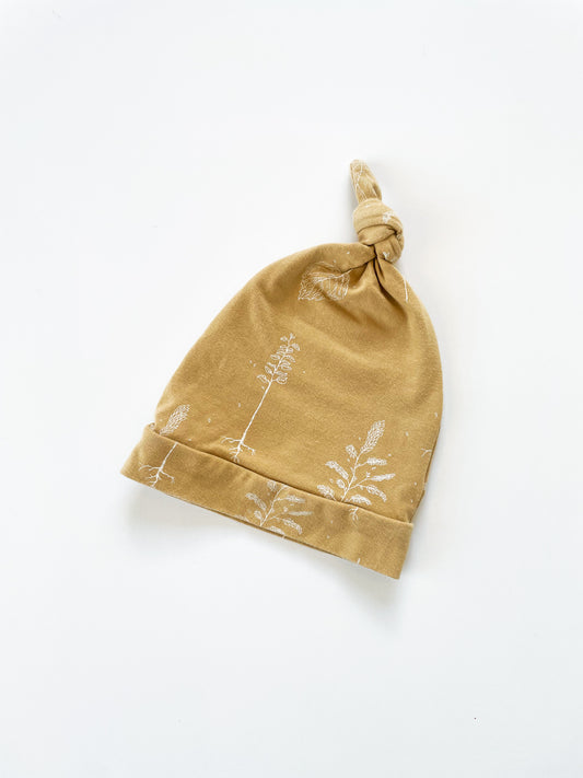 Buck & Baa Knot Hat (0-3m)
