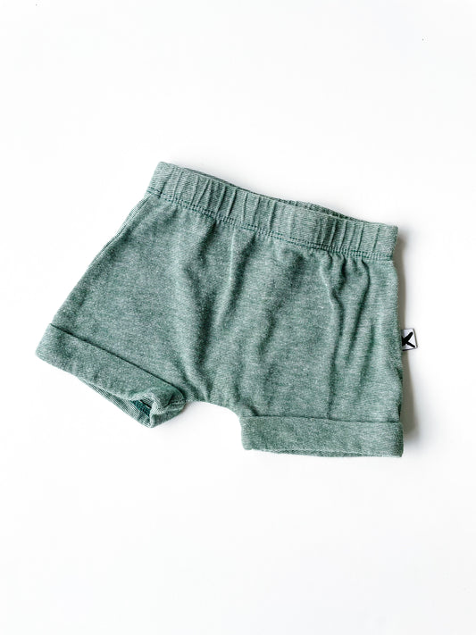Minti Shorts (0-3m)